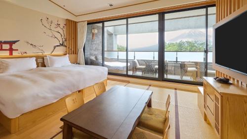Kumonoue Fuji Hotel Deluxe room - Mt Fuji view with open-air bath