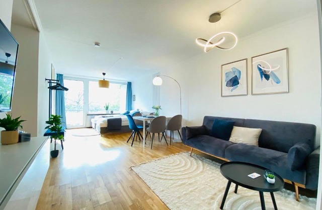 KYANIT APARTMENT: FREE PARKING + POOL + NETFLIX