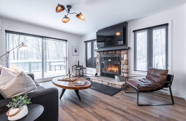 L'Érablière Tremblant Ski In/Out Condo w/ 2bdrs