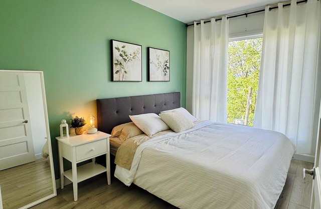 L'acadien, secure condo, gym, balcony and terrace