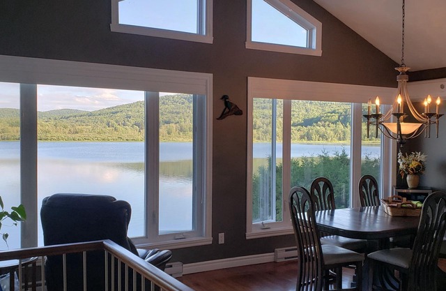 L'Antre d'Eux on Lac Bromont (FULL for 2025)
