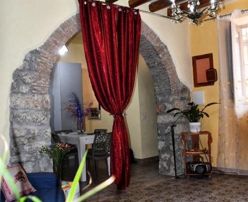 L' Arco Antico
