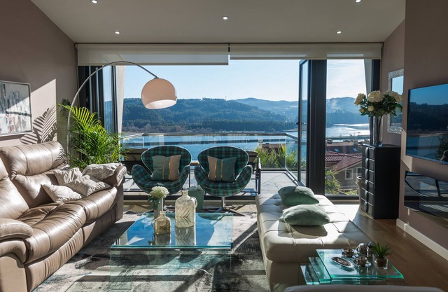 L'encis triplex-Apartment-Luxus-Blick aufs Meer-Whirlpool