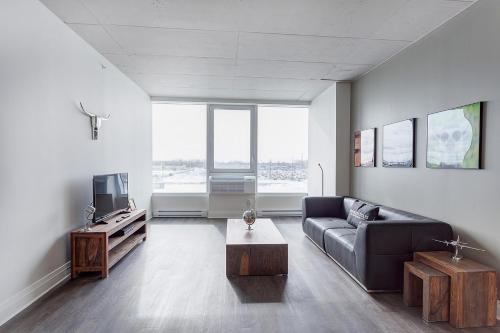 L'Equinox Modern Apartments by Corporate Stays