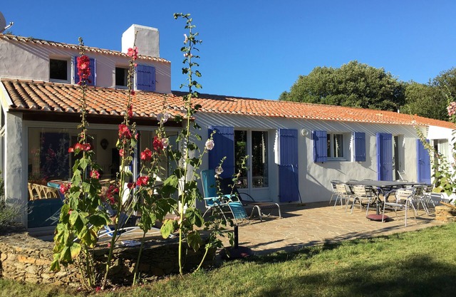 L'Ile d'Yeu Schöne Villa mit großem Garten von 6000m2, Bewertung 3-Sterne, Wi-Fi