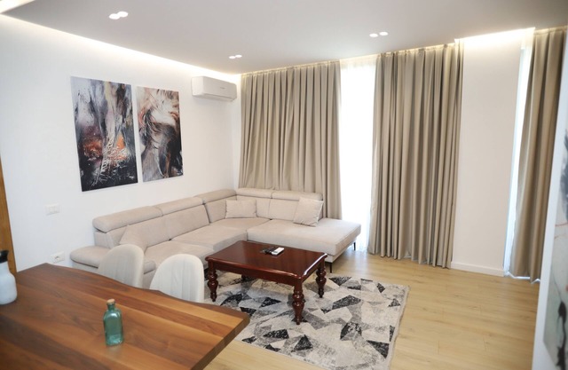 L&M Homes in Korca City, Cozy Modern Apartment near Center with view