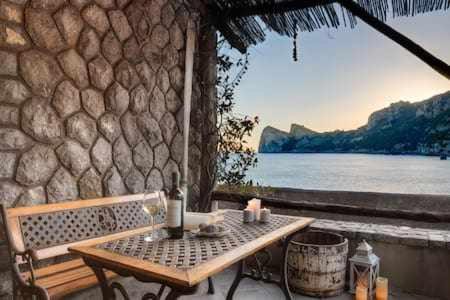 La Cabane Bleau The perfect beachfront apartment