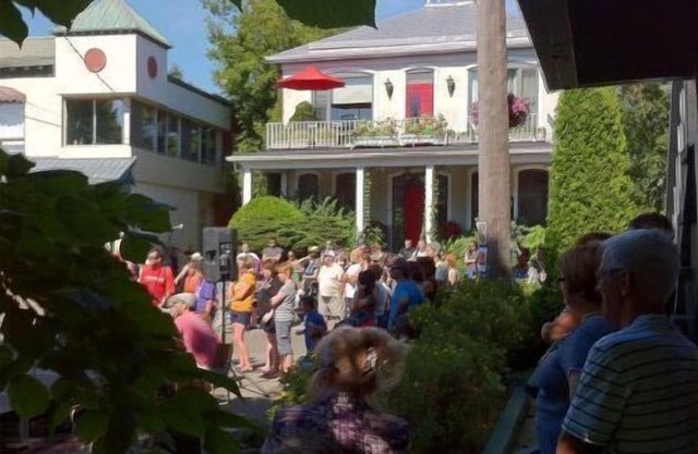 LA CAMPAGNE im Zentrum von Baie St PaulUNIQUE