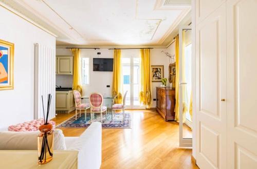 La Casa al mare Centro storico di Loano con GARAGE