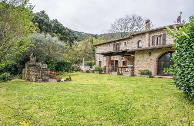 La Casa dei Ricordi - Drei Schlafzimmer Villa, Schläft 9