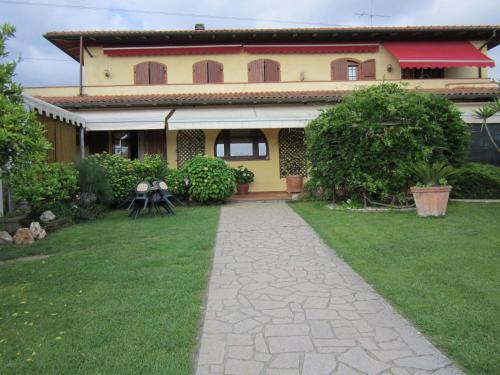La Casa Gialla A MONTIGNOSO