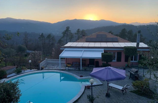 La casa nel verde con piscina