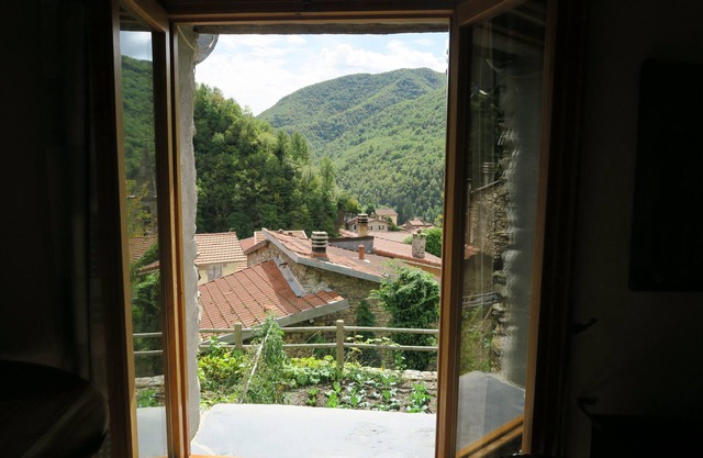 La Casa Piccola Mit Blick auf Molini Di Triora