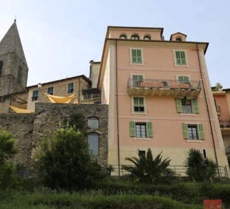La Casa Rosa