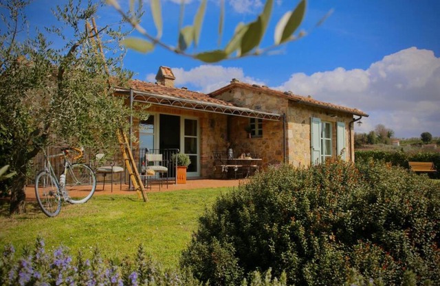 La Casina della Quercia, Your Tuscan Oak Tree House