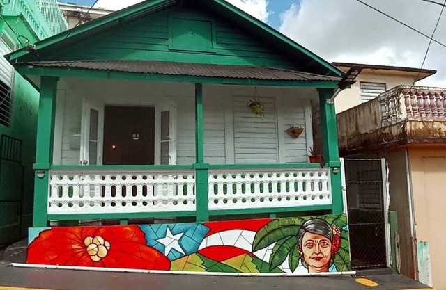 La Casita de Abuela ~ 5★ Location, ♛Queen Bed, A/C