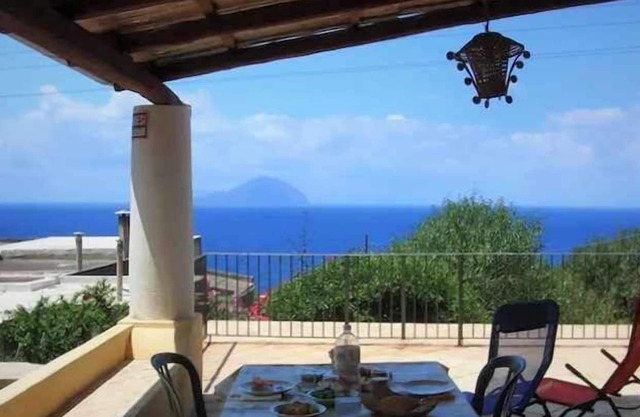 La Casuzza Gialla - in the bay of Pollara