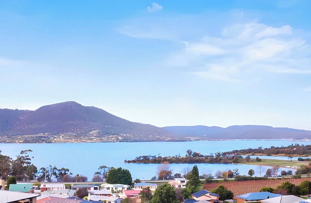 25% Off from 7 Nights! Views, Massage, Spa, Mona, Family Friendly, Extras!
