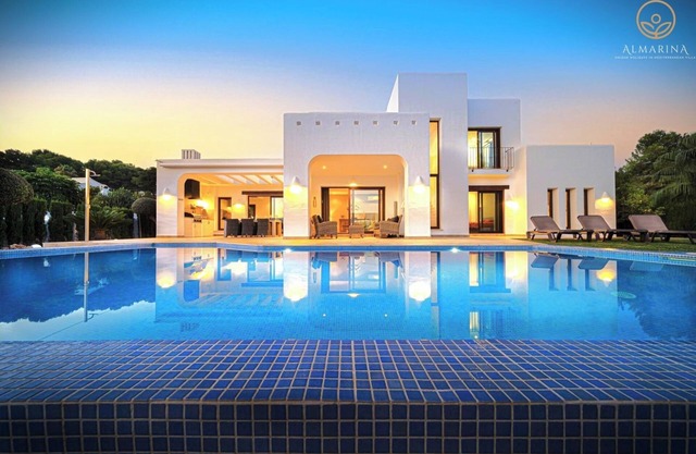 La Colina - By Almarina Villas