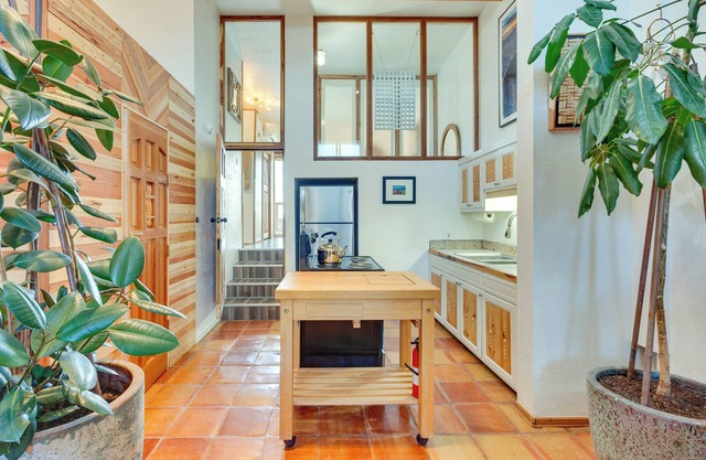 'La Colina' Condo w/ Unobstructed Sunset Views!