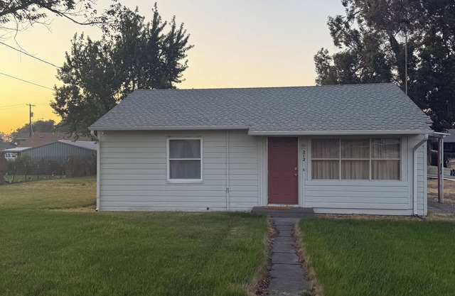 La Cozy Casita! where you'll stay like you're at home!