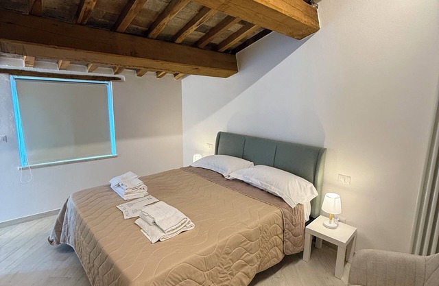 La Dimora di Roberta is located within walking distance of the Fortress and the historic center.