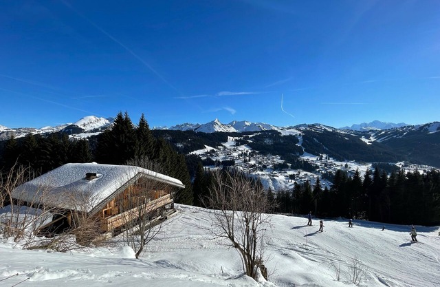 Großes Luxus-Ski-In-Ski-Out-Chalet mit SPA und außergewöhnlichem Blick auf den Mont Blanc
