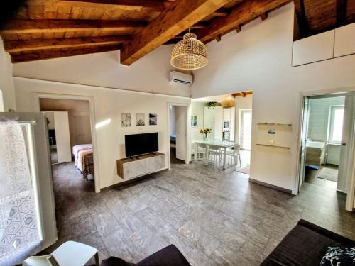 LA GRAZIOSA Fully Air Conditioned Flat