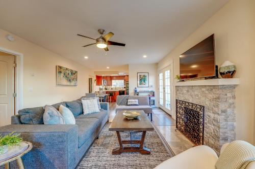 La Jolla Oasis - Pet Friendly, Large Backyard, Walk2Beach & Location!