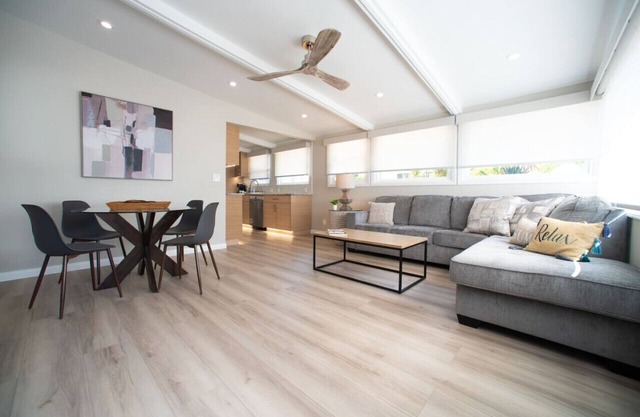 La Jolla Windansea Luxury Cottage