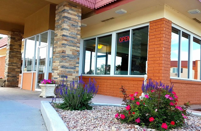 La Junta Inn