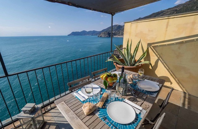 La Lampara Sea View Terrace Apartment With AC