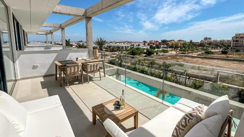 La Luz de Cristal spacious and comfortable new-build apartment with large terrace