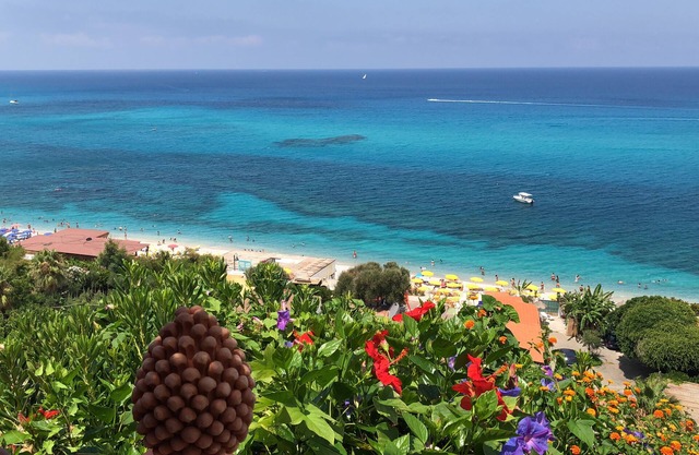 SPITZEN SIE AUF DAS SUPERZENTRALE MEER: DIE MARINETTE VON TROPEA