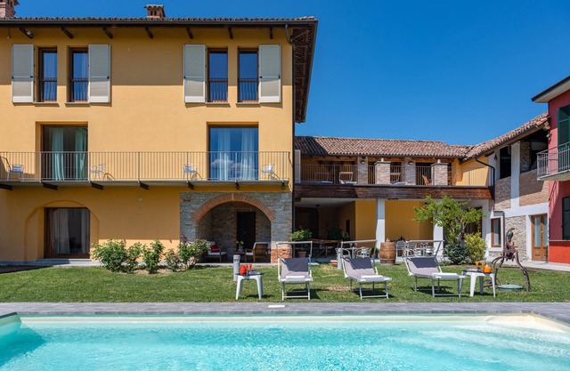 LA MARTINA Villa, Luxus-Villa auf Weinbergen mit einem privaten Swimmingpool