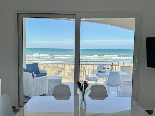 La perla sulla spiaggia