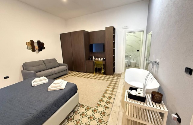 LA PIAZZA SUITE