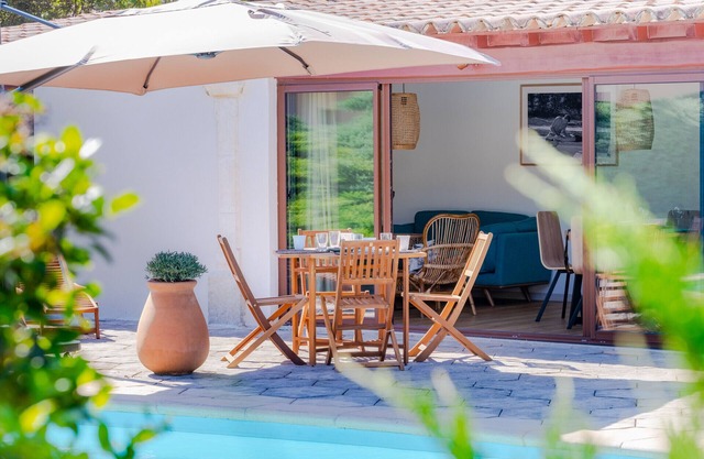 La Piscine, Ferienhaus mit beheiztem Pool