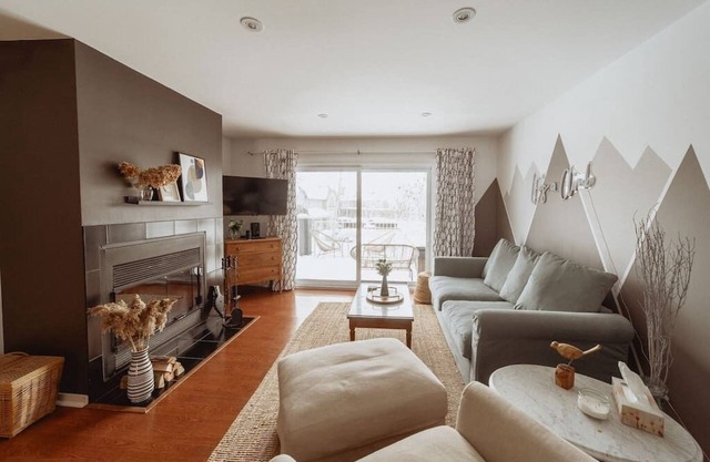 La Place du Village - Two Story Condo
