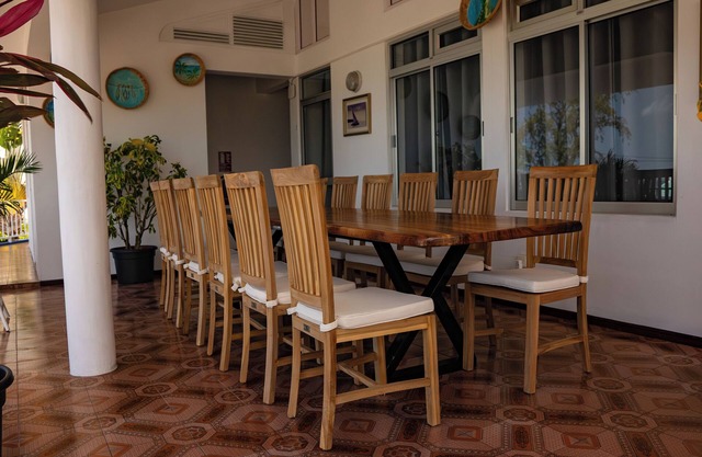 Modern bed & breakfast in superb Rodrigues with AC, WIFI, view on the beach