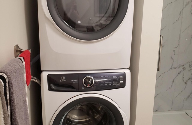 La planque urbaine, 1 bedroom, downtown Chicoutimi