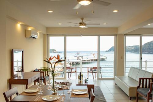 La Playa Suites