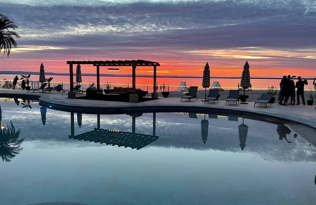 La Posada Hotel & Beach Club