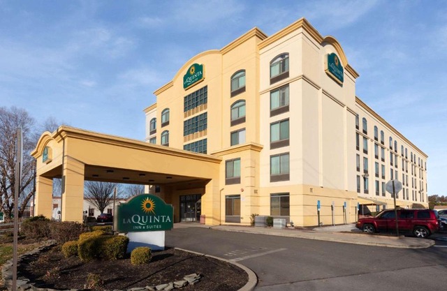 La Quinta by Wyndham Garden City
