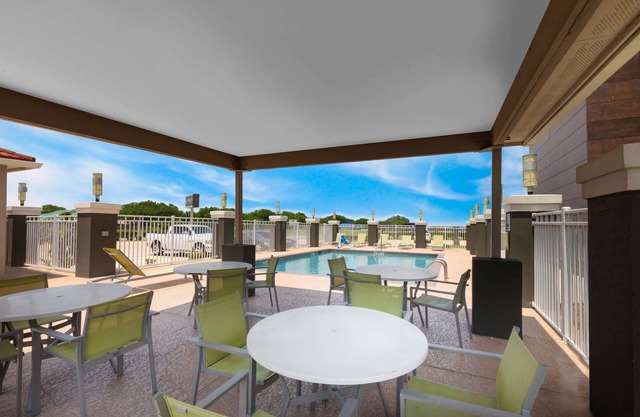 La Quinta Inn & Suites by Wyndham Port Lavaca
