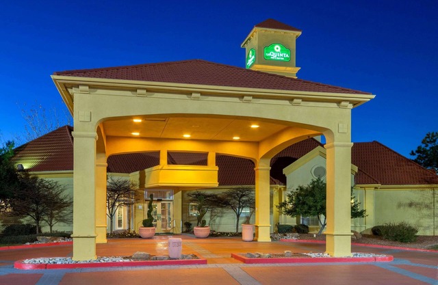 La Quinta Inn & Suites by Wyndham Albuquerque West