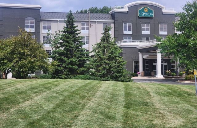 La Quinta Inn & Suites by Wyndham Milwaukee SW New Berlin