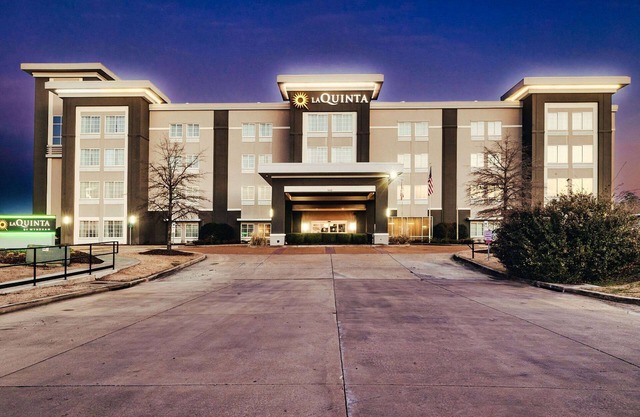 La Quinta Inn & Suites by Wyndham Starkville at MSU