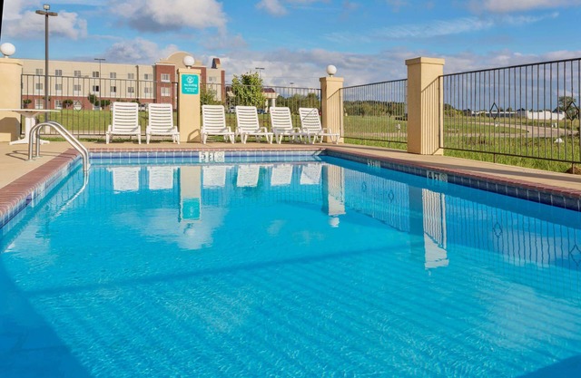 La Quinta Inn & Suites by Wyndham Canton MS