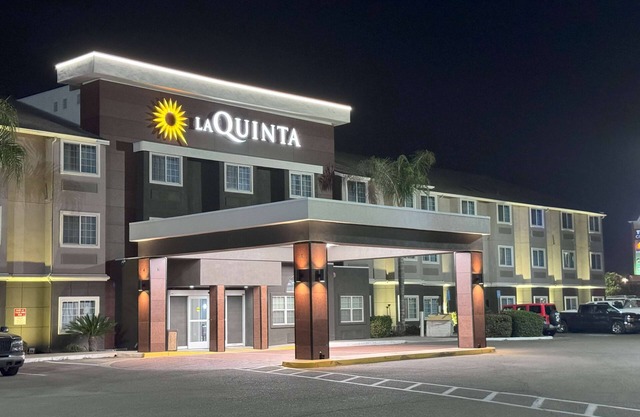La Quinta Inn & Suites by Wyndham Tulare